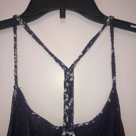 Patterned Tank Top - Picture 3 of 3